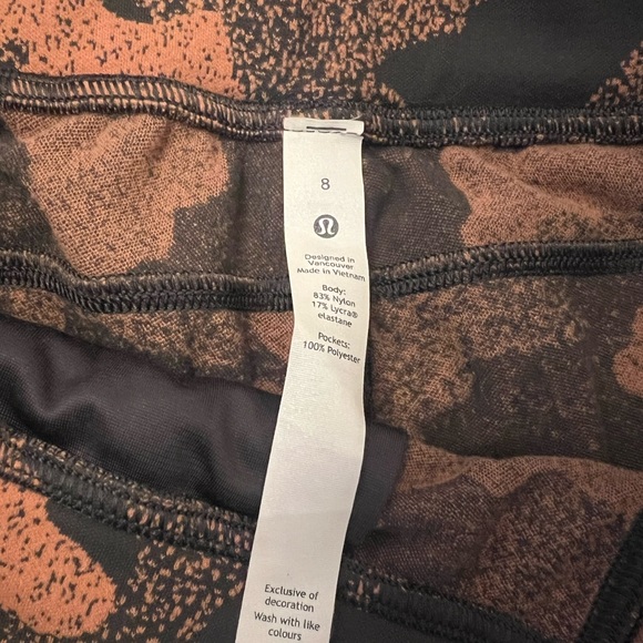 Lululemon Ready to Run Joggers - Picture 4 of 4